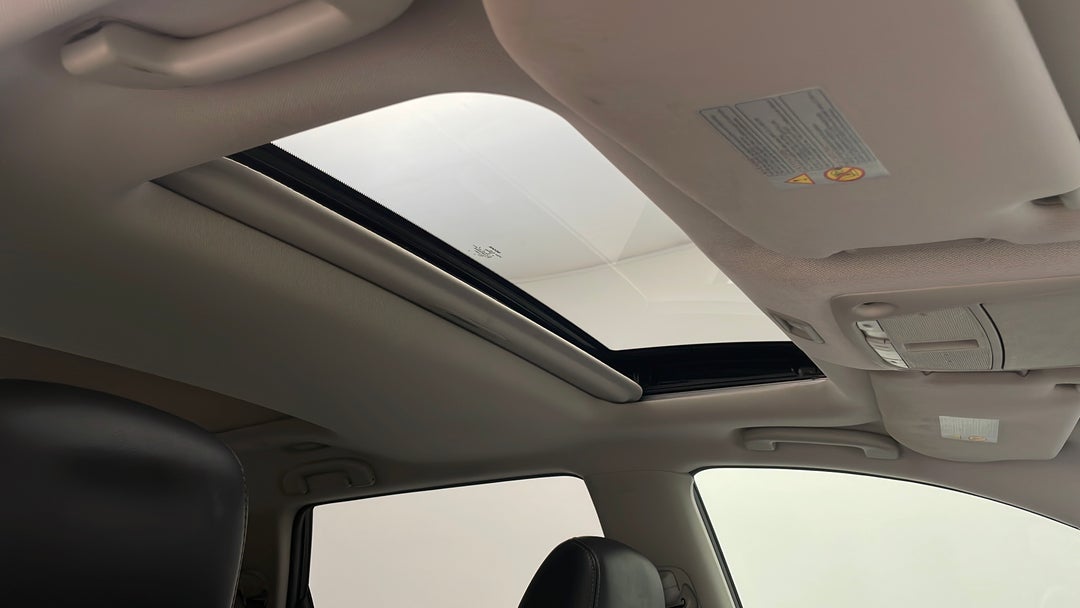 2015 Nissan Pathfinder St-l (4x2), Automatic, 94913 km, Interior Sunroof/Moonroof