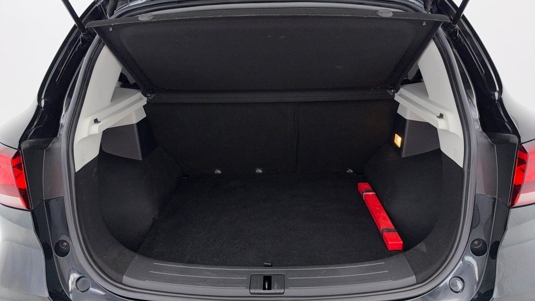 2020 MG Zst Essence, Automatic, 130082 km, Boot Inside View