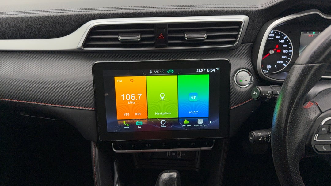 2020 MG Zst Essence, Automatic, 130082 km, Center Console