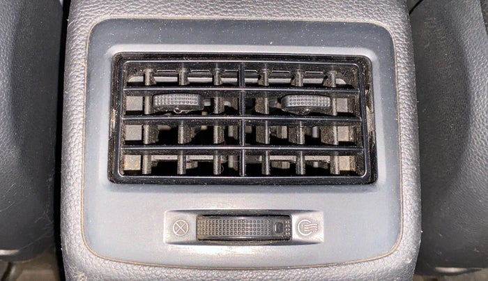 2015 Hyundai Grand i10 SPORTZ 1.2 KAPPA VTVT, Petrol, Manual, 82,073 km, Rear AC Vents
