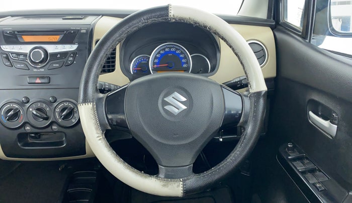 2017 Maruti Wagon R 1.0 VXI, Petrol, Manual, 17,304 km, Steering Wheel Close Up