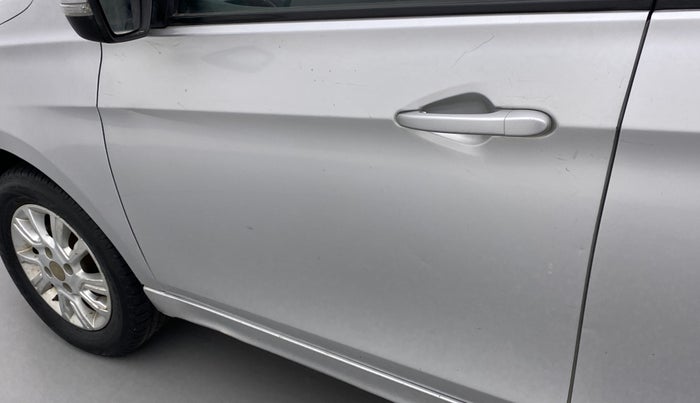 2018 Tata Tiago XZA PETROL, Petrol, Automatic, 1,21,042 km, Front passenger door - Slightly dented