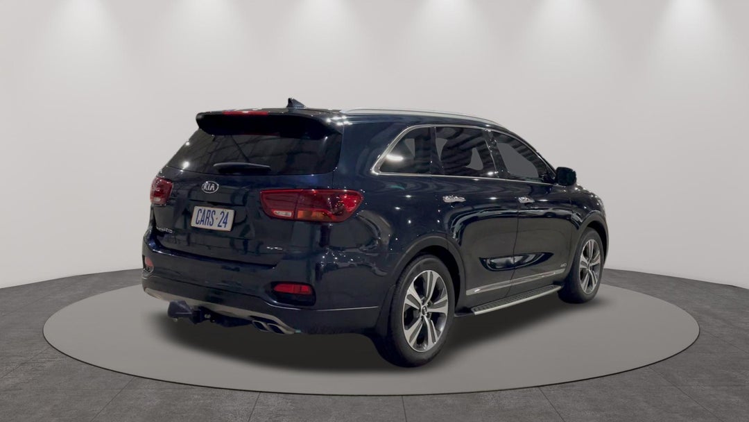 Right Back Diagonal (45- Degree) View