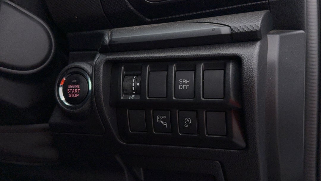 2023 Subaru Forester 2.5i (awd), Automatic, 47546 km, Utility Switches/Buttons