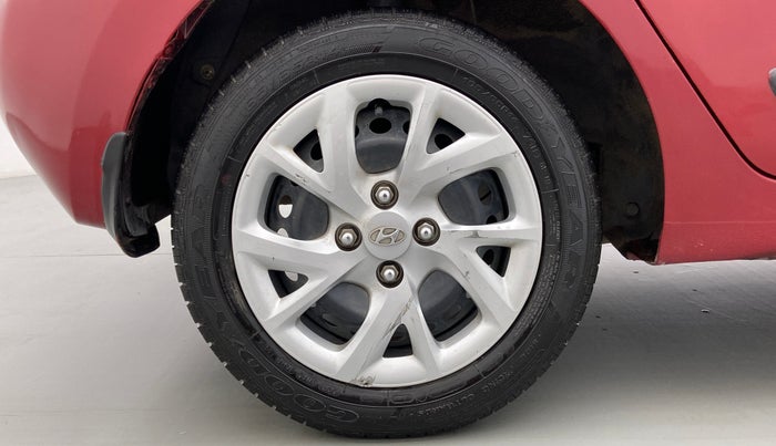 2019 Hyundai Grand i10 MAGNA 1.2 KAPPA VTVT, Petrol, Manual, 33,731 km, Right Rear Wheel