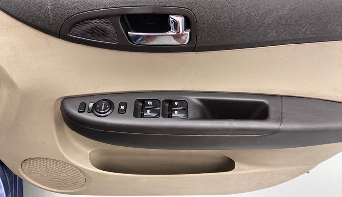 2014 Hyundai i20 SPORTZ 1.2 VTVT, Petrol, Manual, 53,278 km, Driver Side Door Panels Control