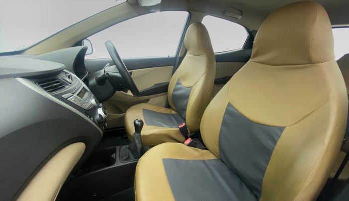 2015 Hyundai Eon MAGNA PLUS, Petrol, Manual, 42,666 km, Right Side Front Door Cabin