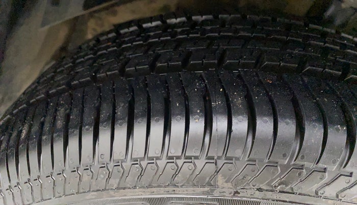 2019 Maruti Vitara Brezza VDI, Diesel, Manual, 18,349 km, Right Front Tyre Tread