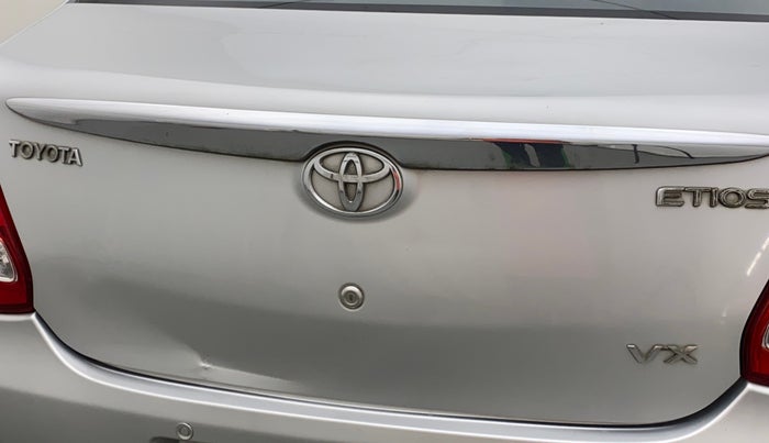 2011 Toyota Etios VX, Petrol, Manual, 27,017 km, Dicky (Boot door) - Slightly dented