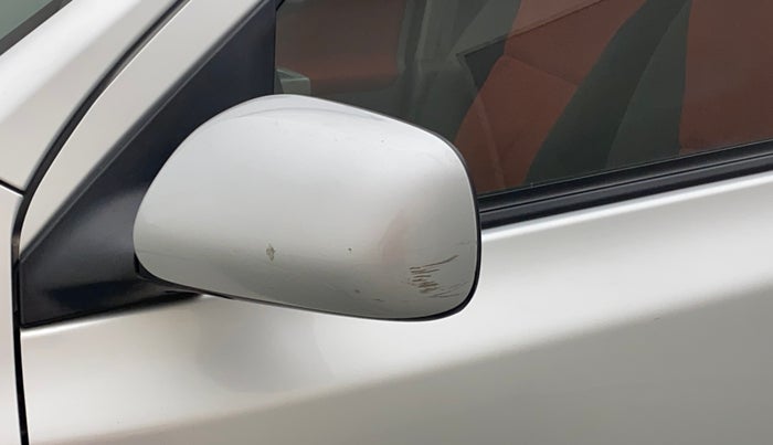 2011 Toyota Etios VX, Petrol, Manual, 27,017 km, Left rear-view mirror - Minor scratches