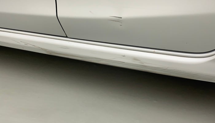 2011 Toyota Etios VX, Petrol, Manual, 27,017 km, Left running board - Minor scratches