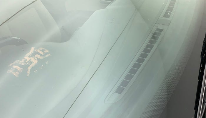 2017 Volkswagen Polo HIGHLINE1.2L, Petrol, Manual, 65,247 km, Front windshield - Minor spot on windshield