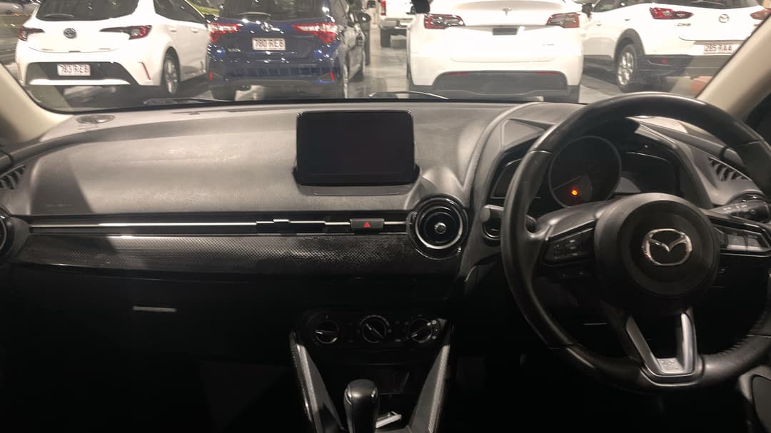 2017 Mazda Mazda2 Maxx, Automatic, 67060 km, Dashboard View