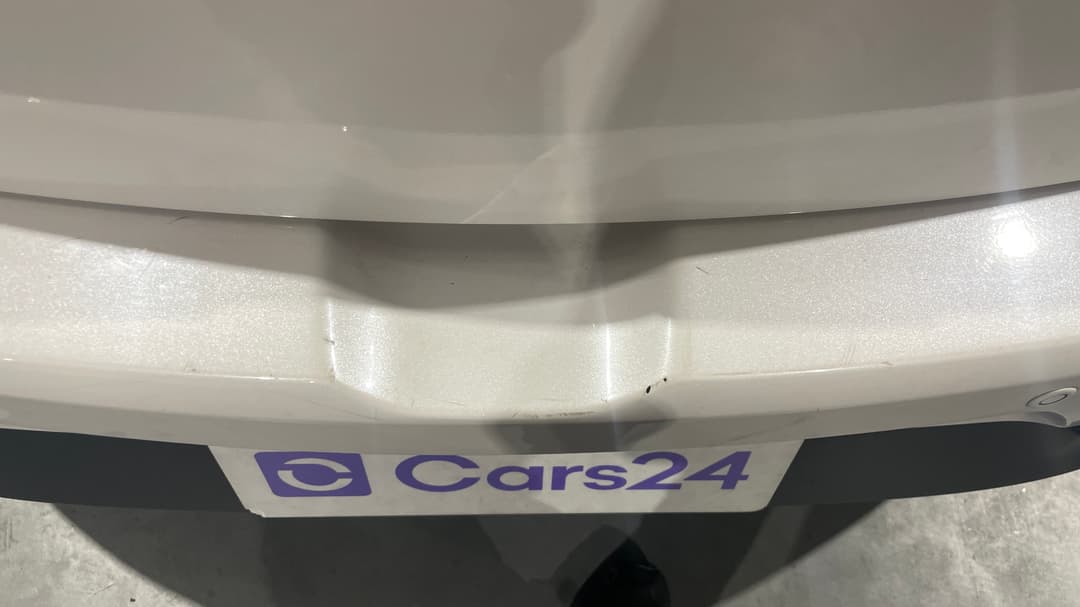 2017 Mazda Mazda2 Maxx, Automatic, 67060 km, Bumper Rear Chip