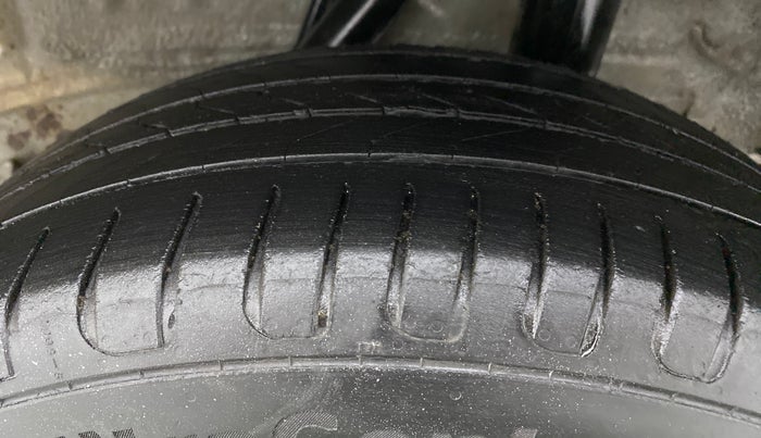 2018 Honda Amaze 1.2L I-VTEC S, CNG, Manual, 87,999 km, Left Rear Tyre Tread