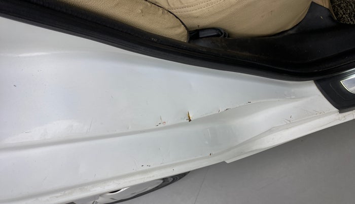2018 Honda Amaze 1.2L I-VTEC S, CNG, Manual, 87,999 km, Right C pillar - Slightly dented