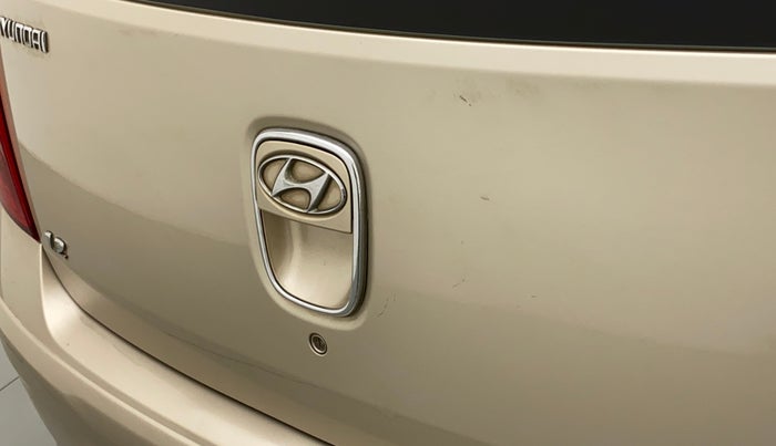2011 Hyundai i10 MAGNA 1.2, Petrol, Manual, 1,04,145 km, Dicky (Boot door) - Slightly dented