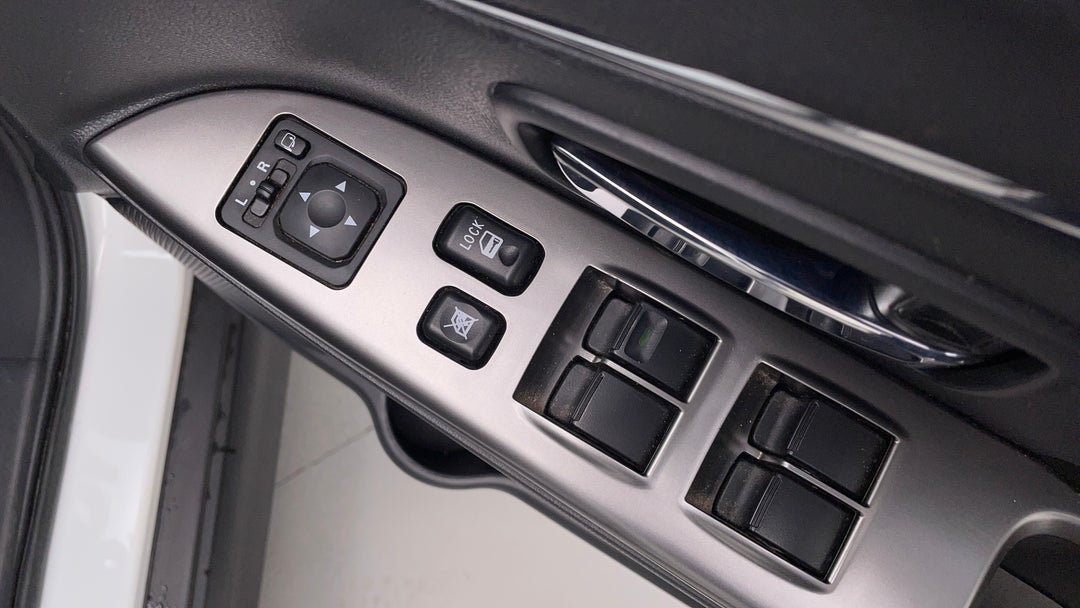 Drivers Side Door Panel Controls
