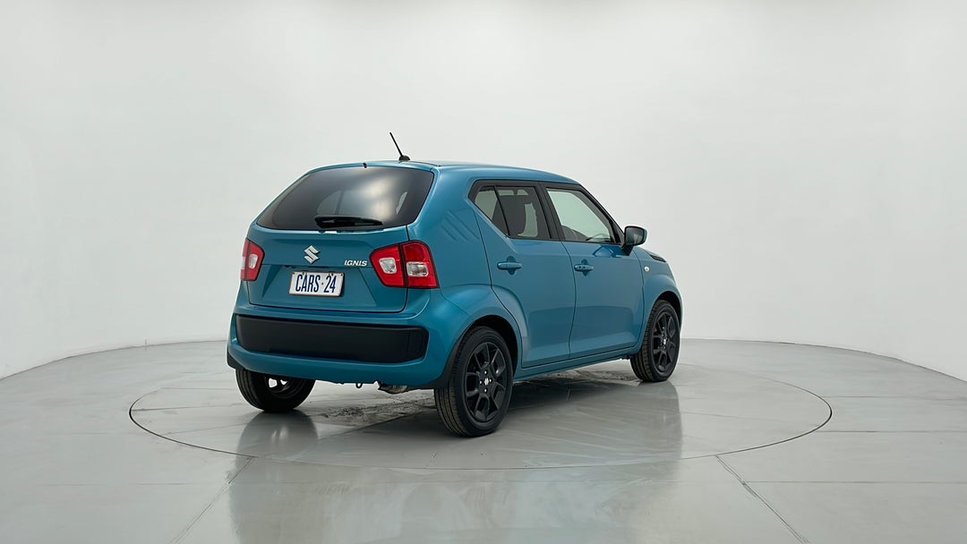 Right Back Diagonal (45- Degree) View