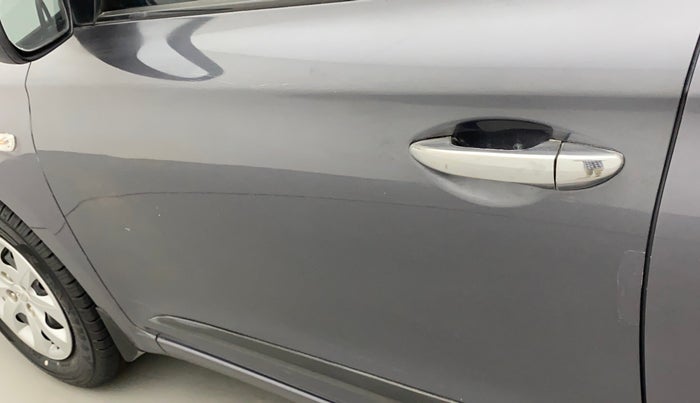 2019 Hyundai Elite i20 MAGNA PLUS 1.2, Petrol, Manual, 41,365 km, Front passenger door - Paint has faded