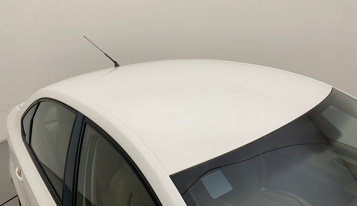 2011 Volkswagen Vento HIGHLINE 1.6 MPI, Petrol, Manual, 74,238 km, Roof