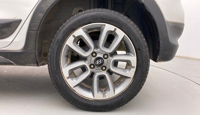 2016 Hyundai i20 Active 1.2 SX, Petrol, Manual, 69,098 km, Left Rear Wheel