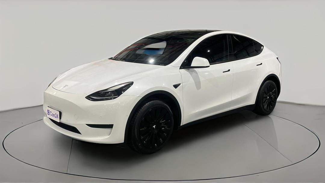 2022 Tesla Model Y Rear-wheel Drive, Automatic, 63751 km, Left Front Diagonal (45- Degree) View