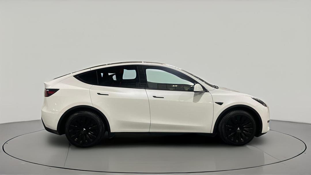 2022 Tesla Model Y Rear-wheel Drive, Automatic, 63751 km, Right Side View