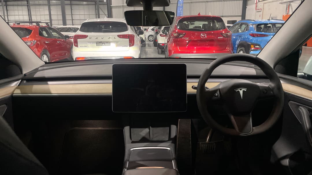 2022 Tesla Model Y Rear-wheel Drive, Automatic, 63751 km, Dashboard View