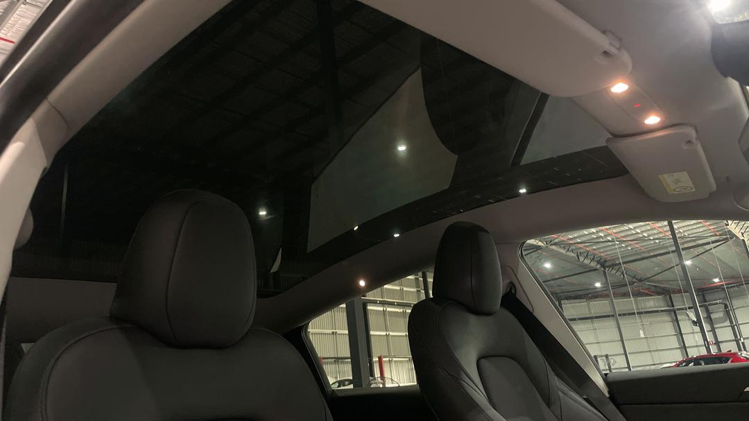 2022 Tesla Model Y Rear-wheel Drive, Automatic, 63751 km, Interior Sunroof/Moonroof