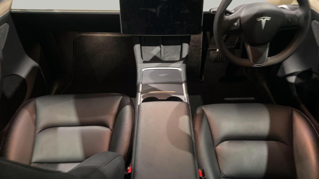 2022 Tesla Model Y Rear-wheel Drive, Automatic, 63751 km, Center Console