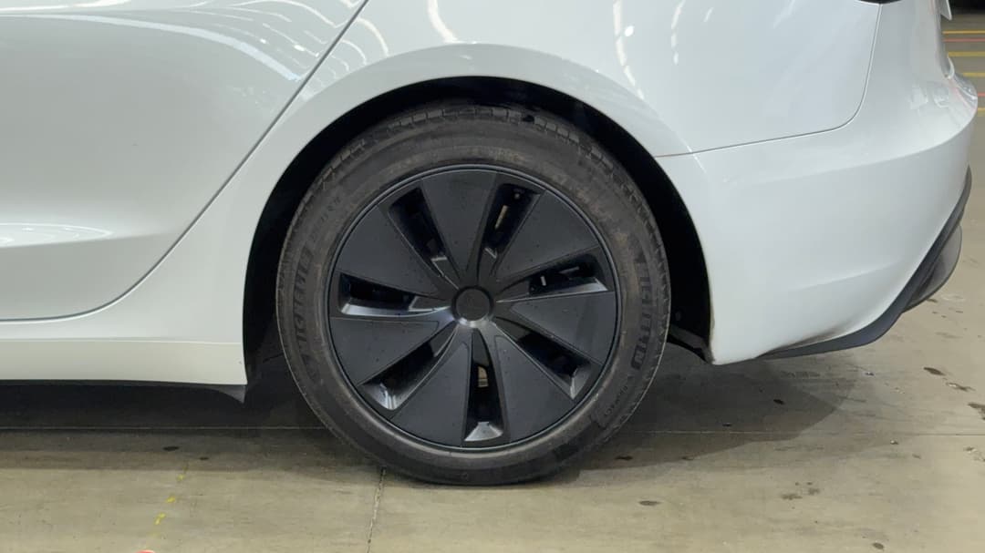 2024 Tesla Model 3 Rear-wheel Drive, Automatic, 29945 km, Left Rear Wheel