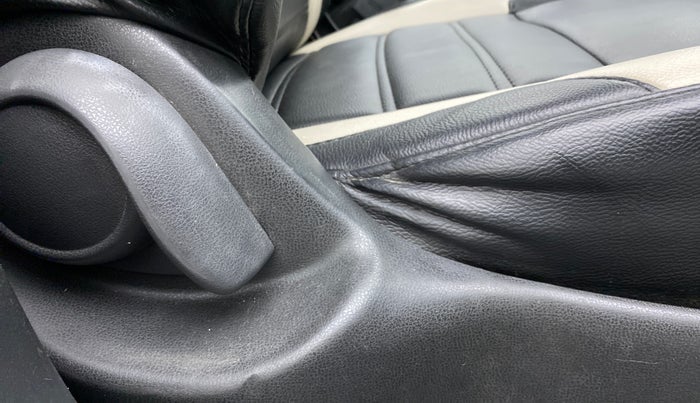 2015 Nissan Micra Active XV, Petrol, Manual, 78,722 km, Driver Side Adjustment Panel