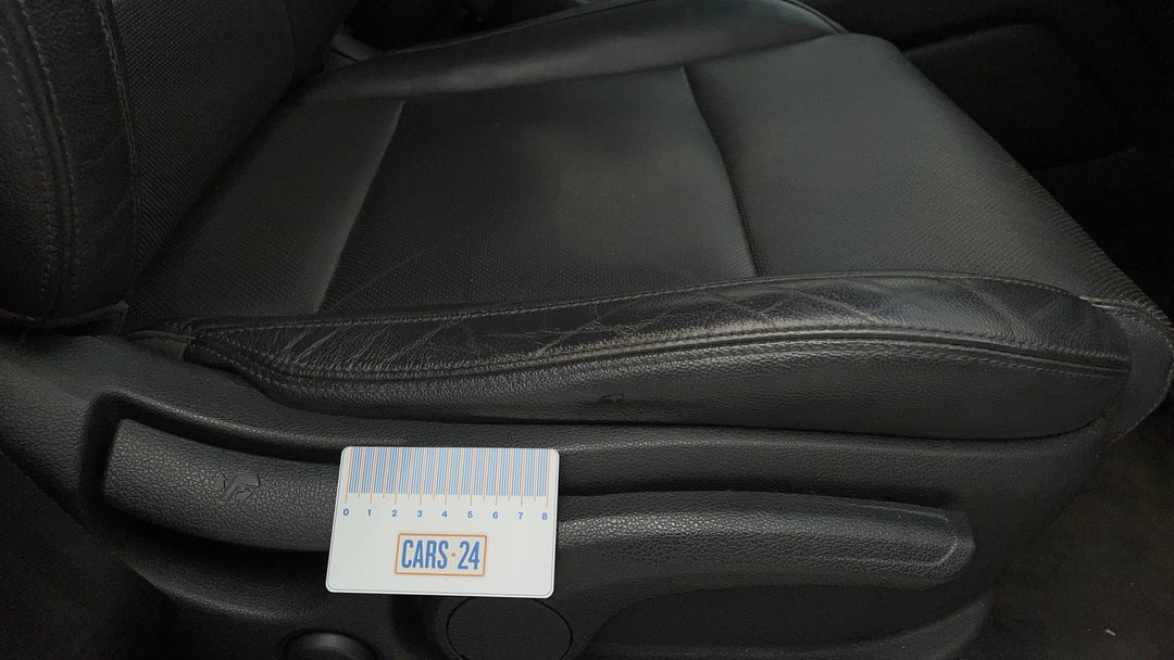 Seats Front RHS Wear