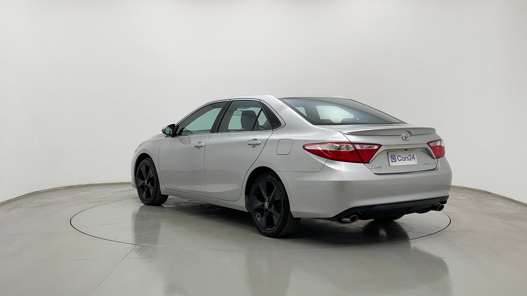 Left Back Diagonal (45- Degree) View