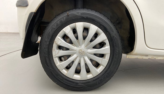 2015 Toyota Etios Liva VD, Diesel, Manual, 1,00,146 km, Right Rear Wheel