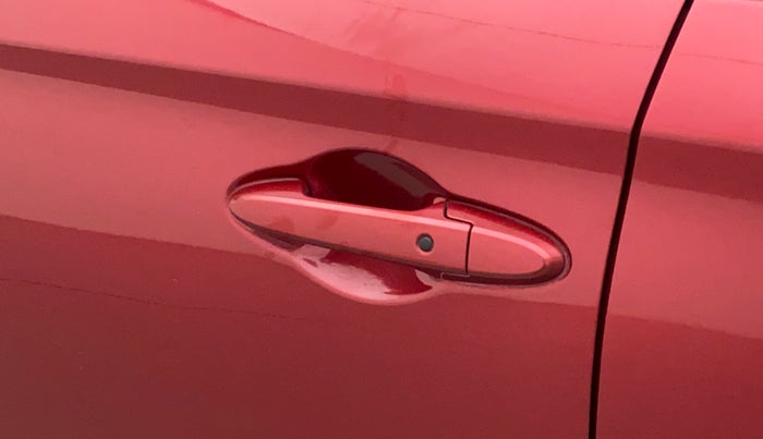 2019 Honda Amaze 1.2 V CVT I VTEC, Petrol, Automatic, 37,624 km, Front passenger door - Door handle sensor not working