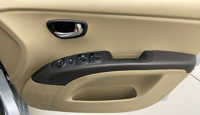 2011 Hyundai i10 MAGNA 1.2, Petrol, Manual, 46,572 km, Driver Side Door Panels Control