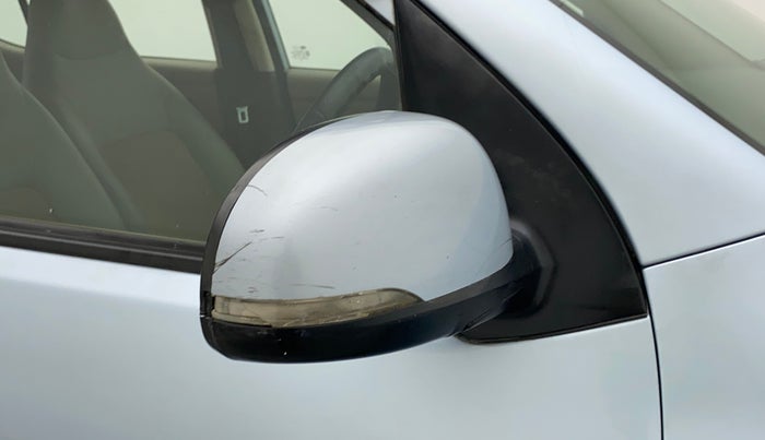 2011 Hyundai i10 MAGNA 1.2, Petrol, Manual, 46,572 km, Right rear-view mirror - Indicator light has minor damage