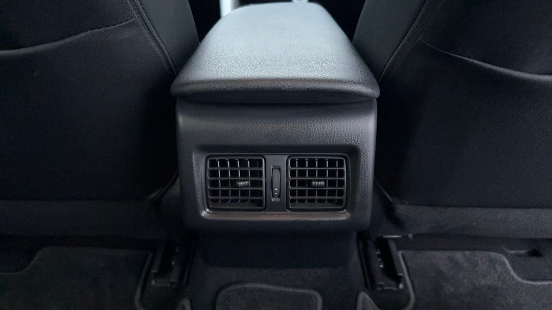 Rear A/C Vent