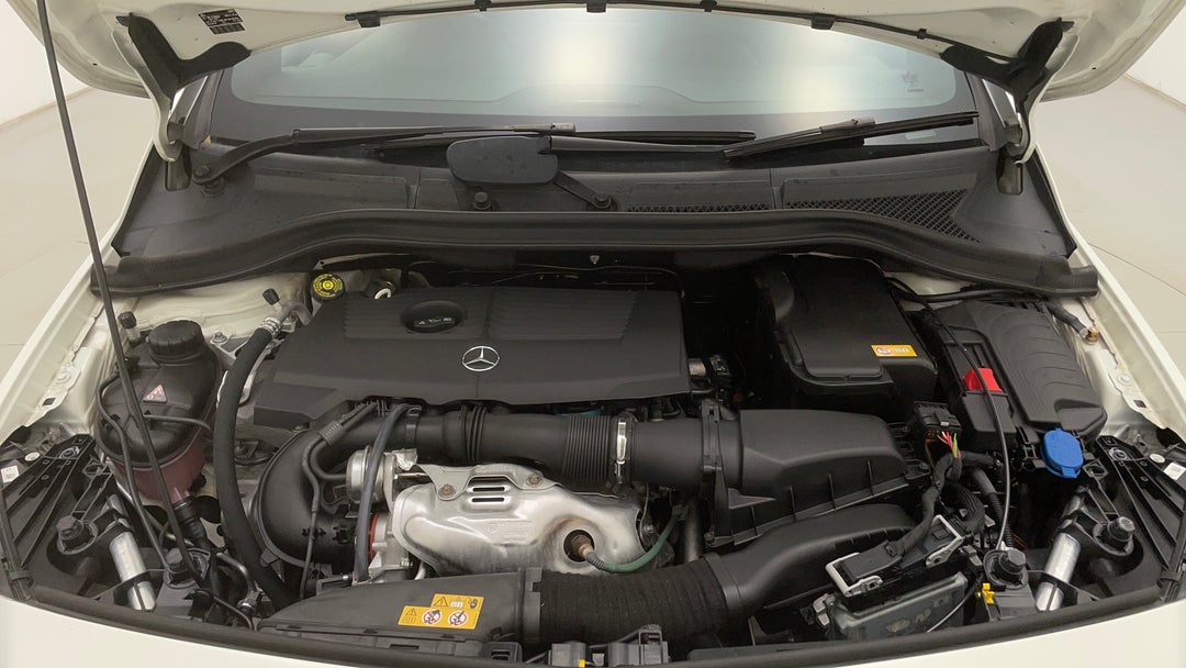 Open Bonnet (Engine)