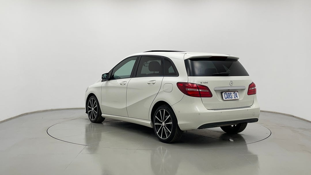 Left Back Diagonal (45- Degree) View