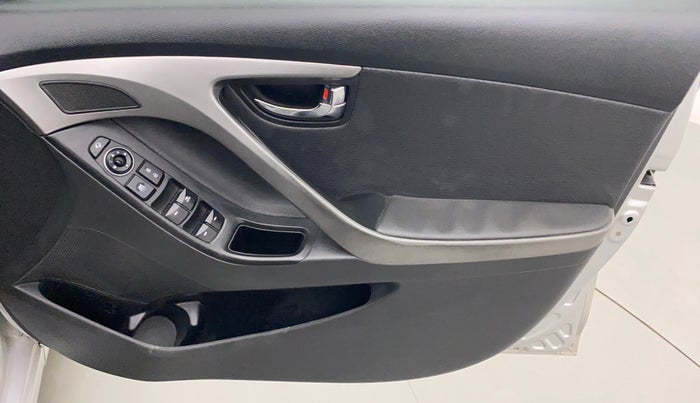 2015 Hyundai New Elantra 1.8 SX AT VTVT, Petrol, Automatic, 69,431 km, Driver Side Door Panels Control