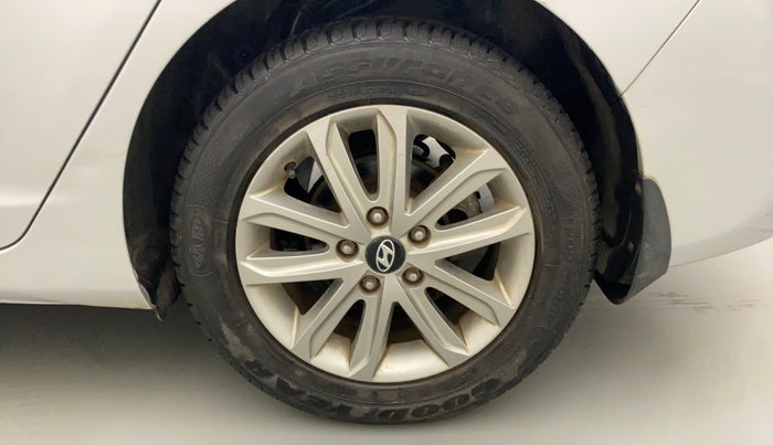 2015 Hyundai New Elantra 1.8 SX AT VTVT, Petrol, Automatic, 69,431 km, Left Rear Wheel