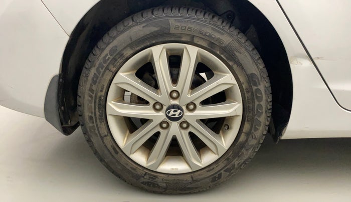 2015 Hyundai New Elantra 1.8 SX AT VTVT, Petrol, Automatic, 69,431 km, Right Rear Wheel