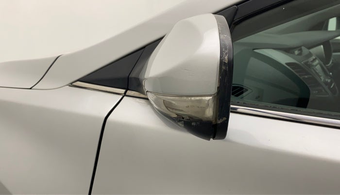 2015 Hyundai New Elantra 1.8 SX AT VTVT, Petrol, Automatic, 69,431 km, Left rear-view mirror - Indicator light not working
