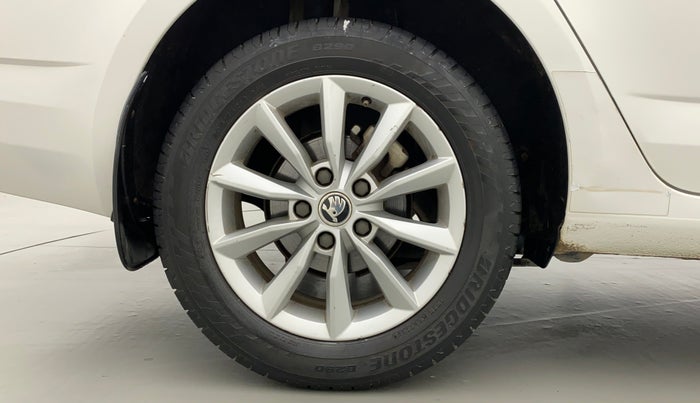 2015 Skoda Octavia AMBITION 2.0 TDI CR, Diesel, Manual, 75,318 km, Right Rear Wheel