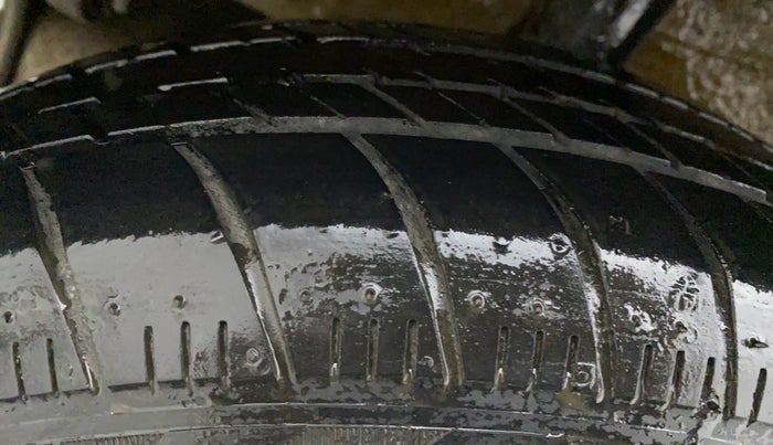 2018 Maruti Celerio VXI CNG D, CNG, Manual, 34,157 km, Right Rear Tyre Tread