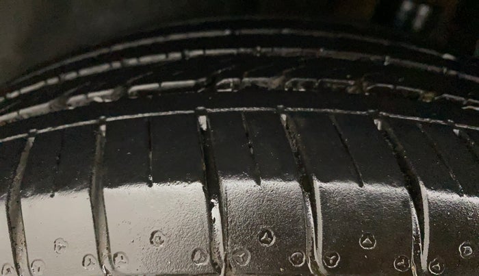 2017 Hyundai Creta SX PLUS 1.6 PETROL, Petrol, Manual, 56,521 km, Left Rear Tyre Tread