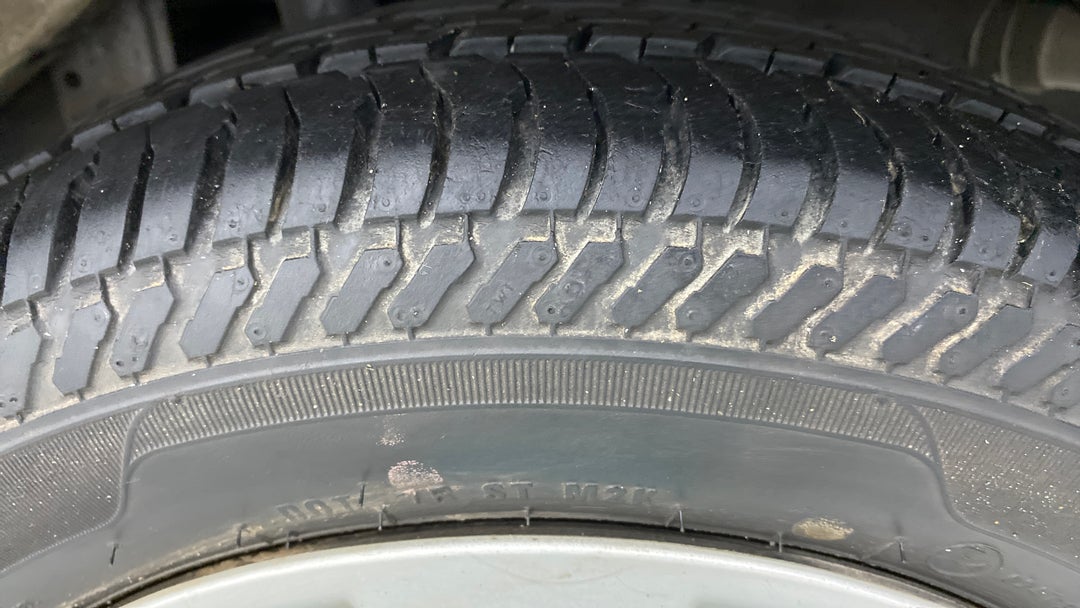 Left Rear Tyre Tread